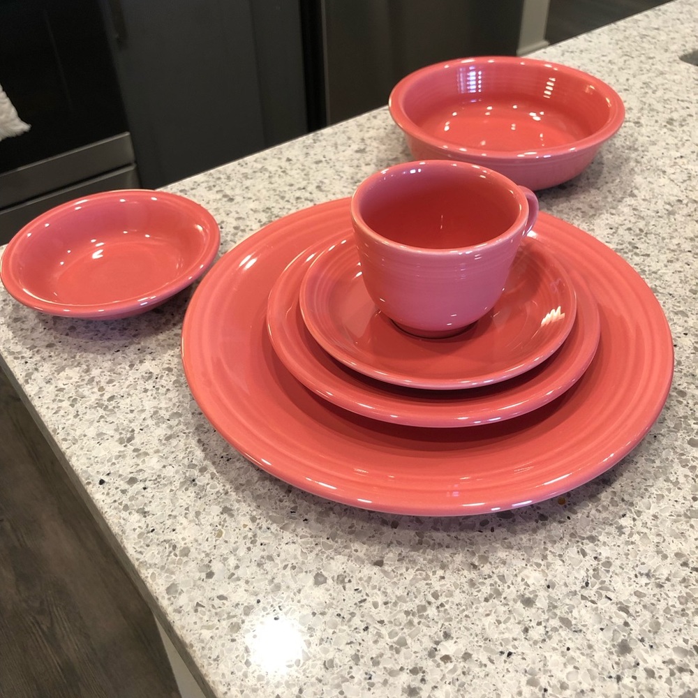 Fiestaware 6 piece dish set!